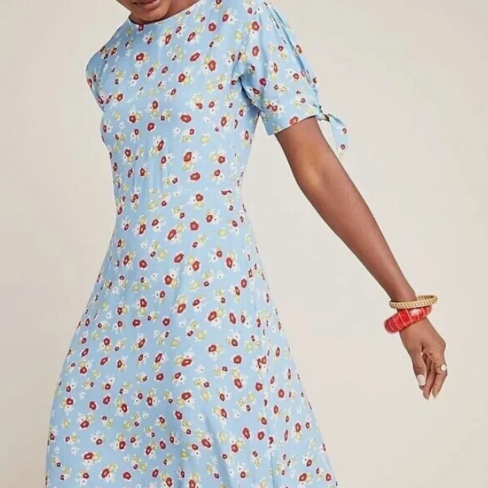 Faithfull The Brand Light Blue Erin Floral Short Sleeve Midi Dress - Size - 6 - Picture 1 of 10